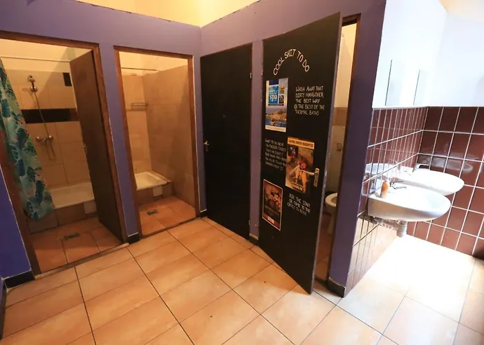 Hostel Retox Party *