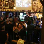 Retox Party אכסניה