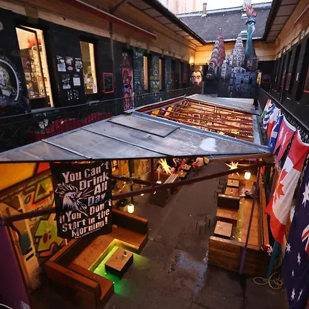 Hostel Retox Party